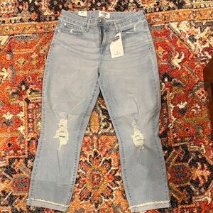 Levi's Women's Light Blue Cropped Jeans